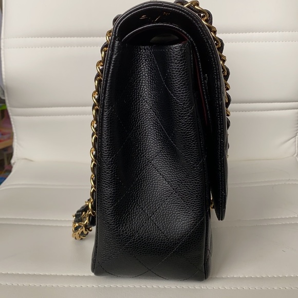 Chanel Maxi - Picture 3 of 10